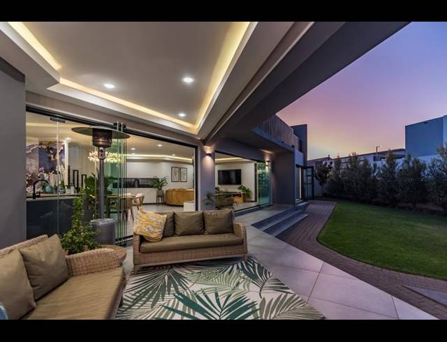 5 BEDROOM HOUSE FOR SALE IN MIDSTREAM RIDGE